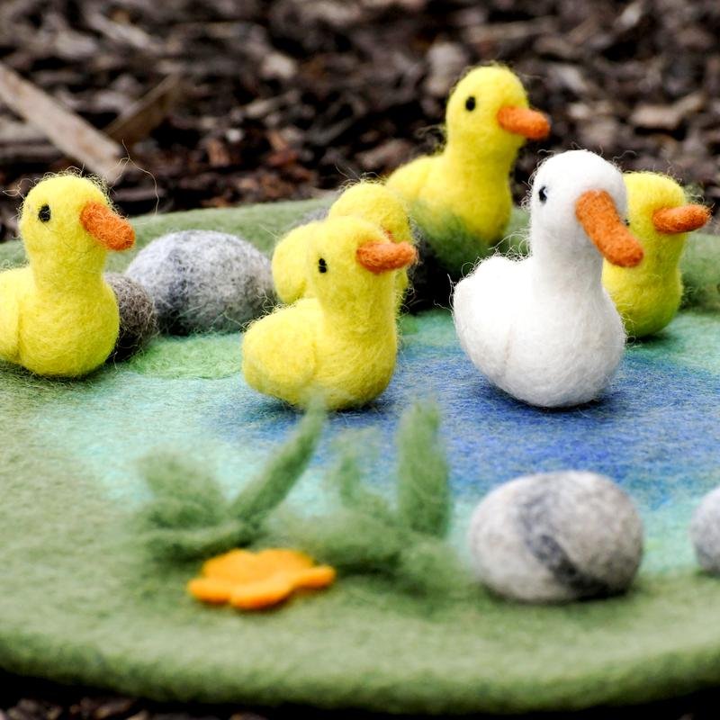 Duck Pond with 6 Ducks Felt Playscape || Tara Treasures - Tara Treasures - Sticks & Stones Education